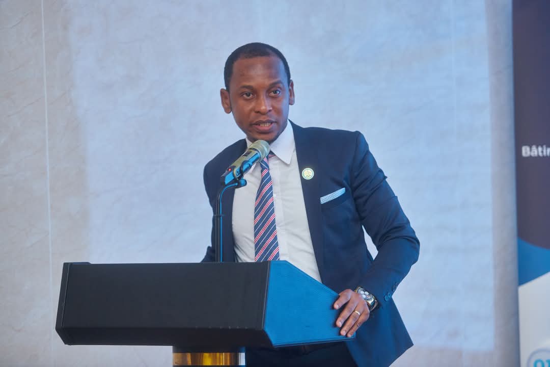 Directeur de COZEF International en conférence